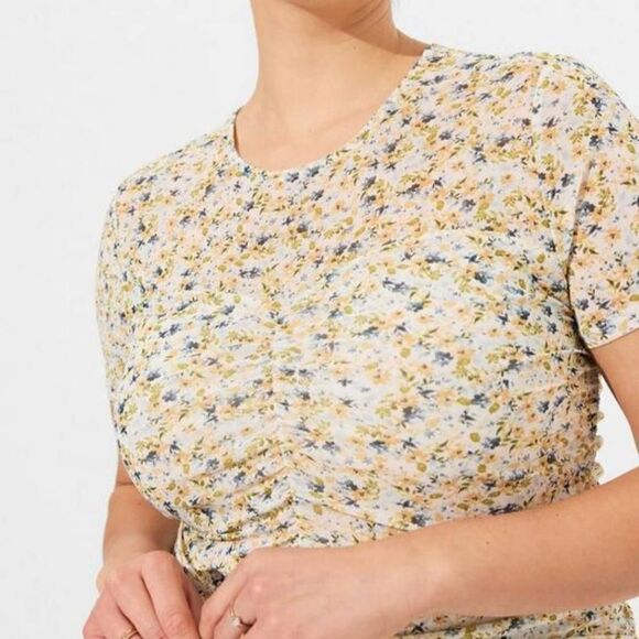 Torrid Plus Size Stretch Mesh Crew Neck Ruched Floral Shirt Blouse Top - Picture 4 of 5